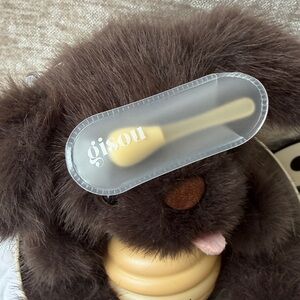 Gisou Honey Pup keychain